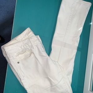 White American Eagle Jeans